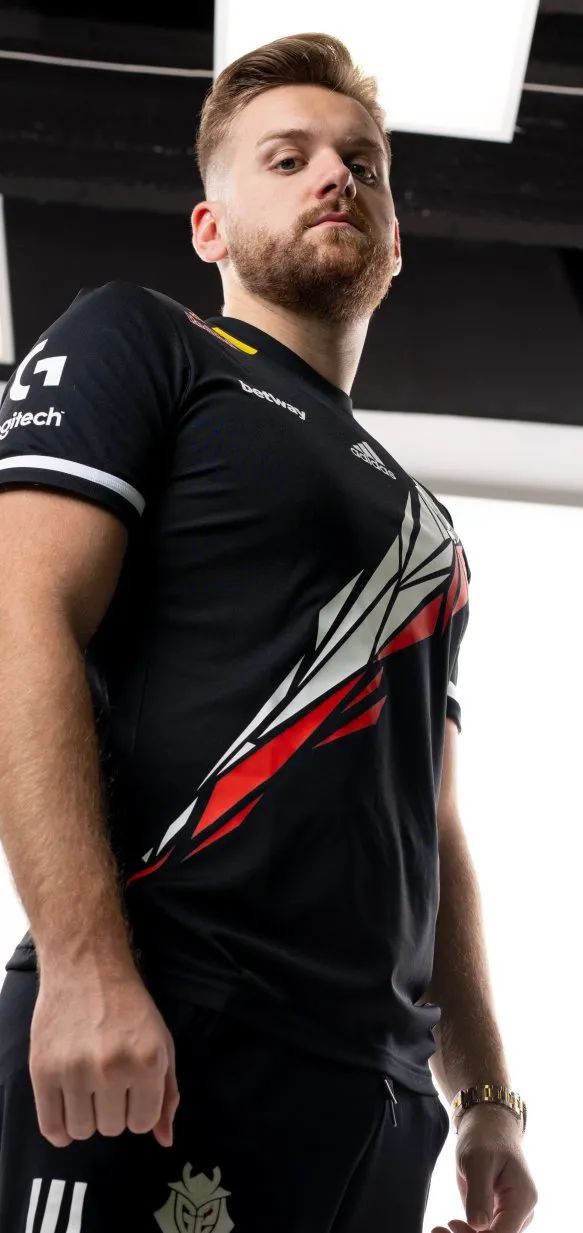 WBG官方：前RNG、SKT、iG教练fly正式加入队伍担任助理教练