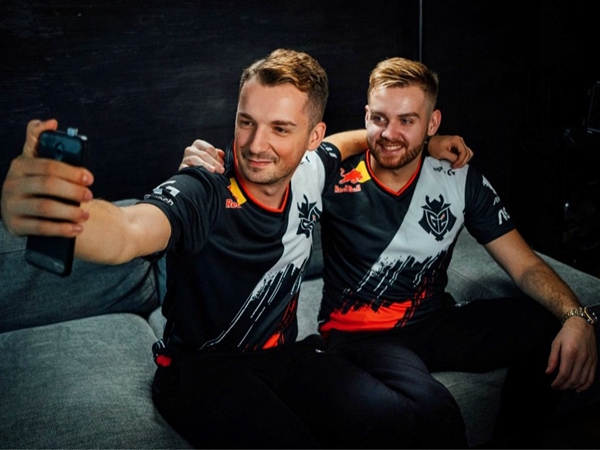 JackeyLove ：FNC下路在成都吃好喝好，好好准备败者组吧